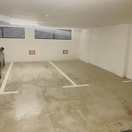 G8