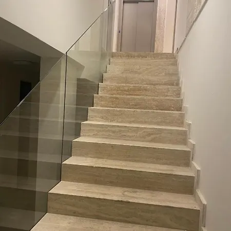 Apartment G8 *