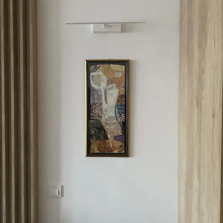 G8 بال