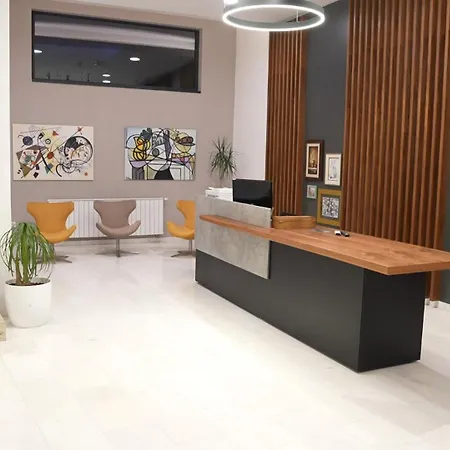 G8 Διαμέρισμα